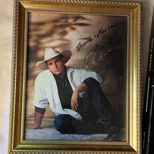 Garth Brooks The Limited Series + Autograph Pic, image 5