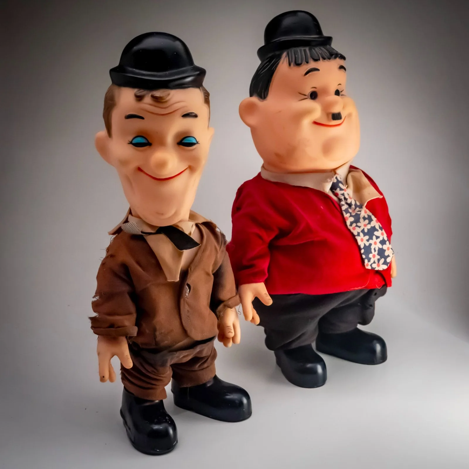 Vintage Laurel & Hardy Figures Berman & Anderson 1973 Hong Kong Pair 33cm Vinyl, изображение 3