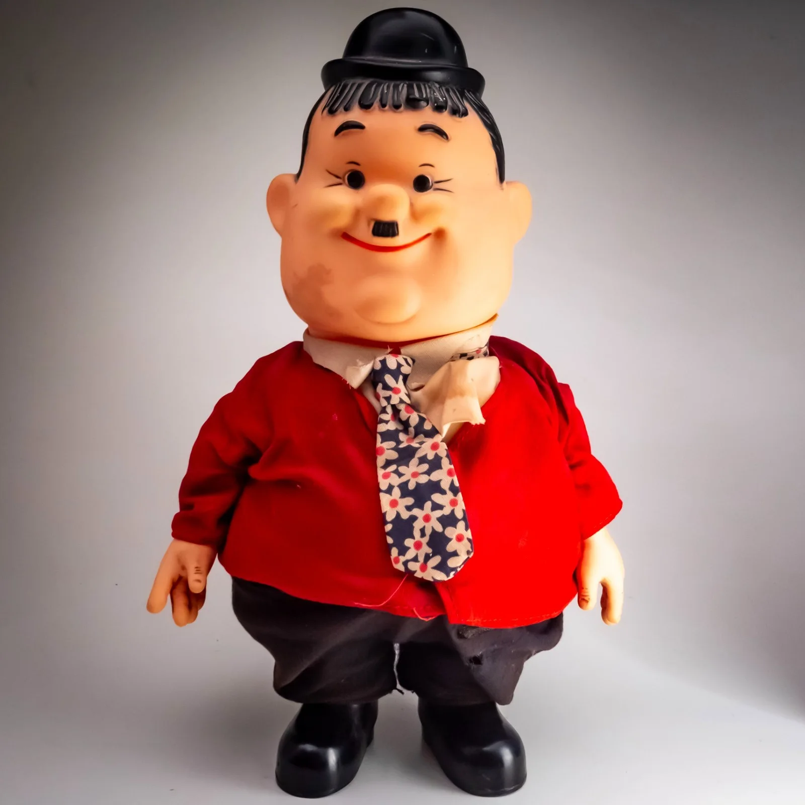 Vintage Laurel & Hardy Figures Berman & Anderson 1973 Hong Kong Pair 33cm Vinyl, изображение 4