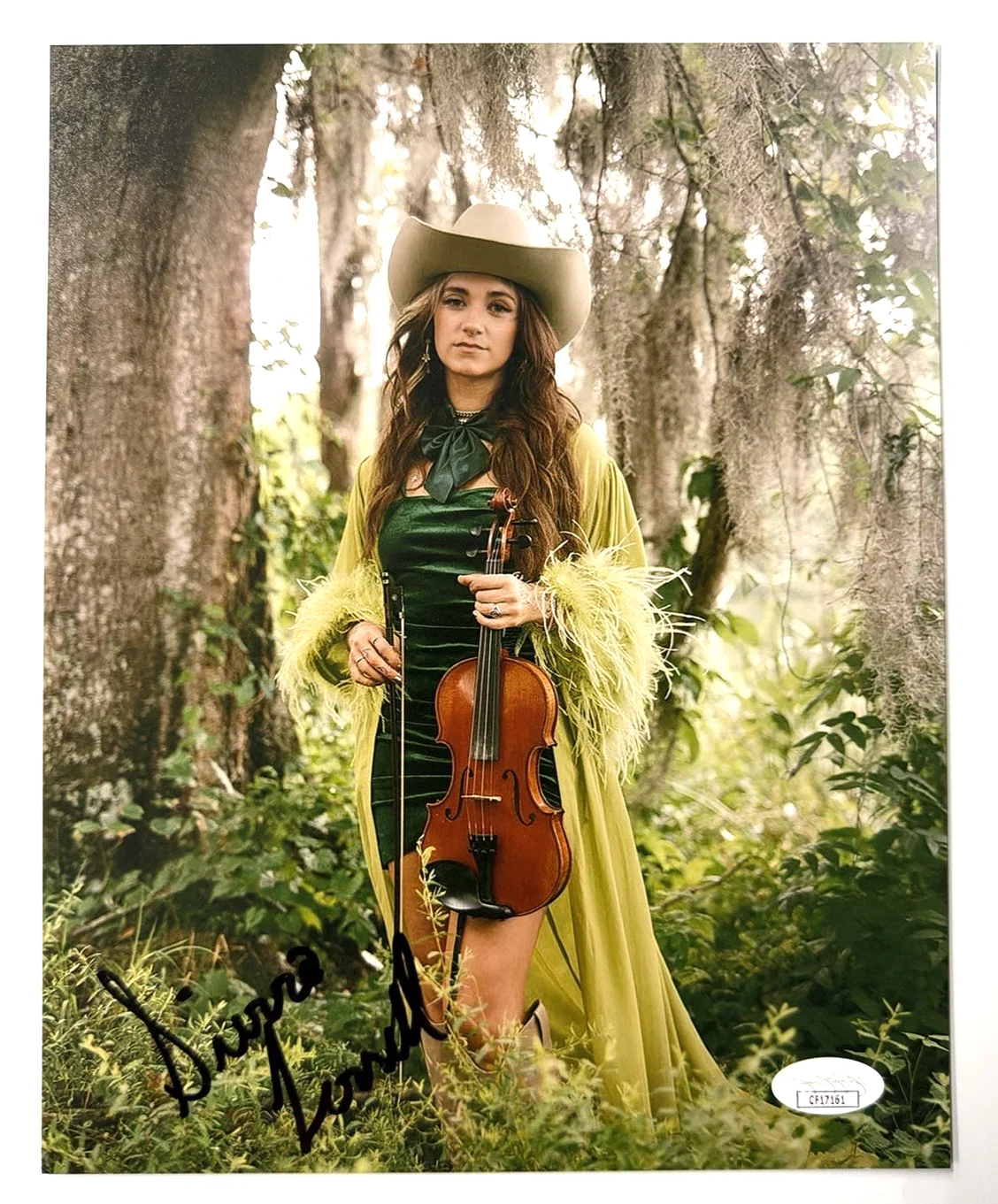 Sierra Ferrell Signed 8x10 Photo JSA Authenticated Auto Americana Country Singer, изображение 2