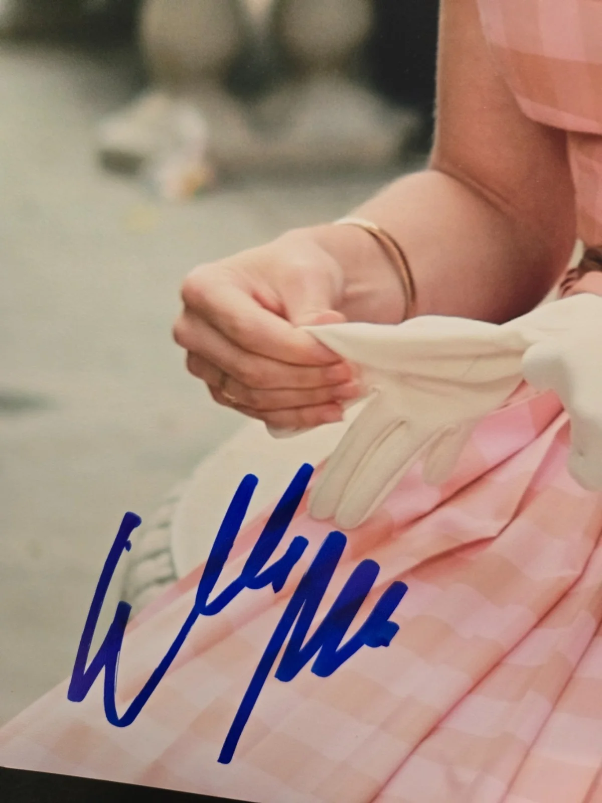 Elizabeth Moss — Elizabeth Moss Actress Signed 8x10 Photo, image 2