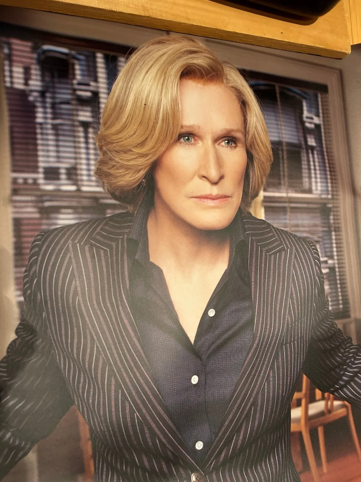 Glenn Close — Glenn Close, Actress, Auto- Signed Poster 39.5" x 27" From Movie, "Damages.", изображение 4