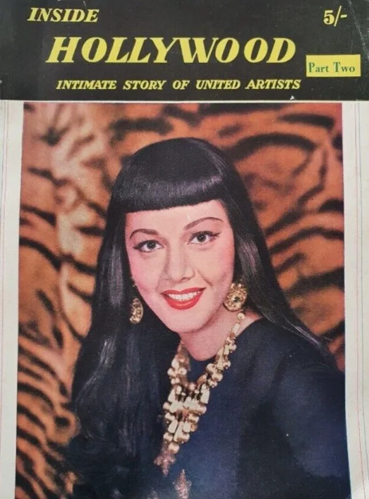 2 MARIA MONTEZ ITEMS - ARABIAN NIGHTS POSTCARD & VINTAGE 1948 HOLLYWOOD BOOK, изображение 2