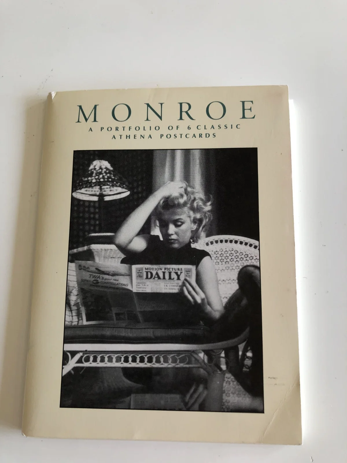 Marilyn Monroe Athena Postcard Portfolio 1955 photos by Ed Feingersh 6 postcards, изображение 2