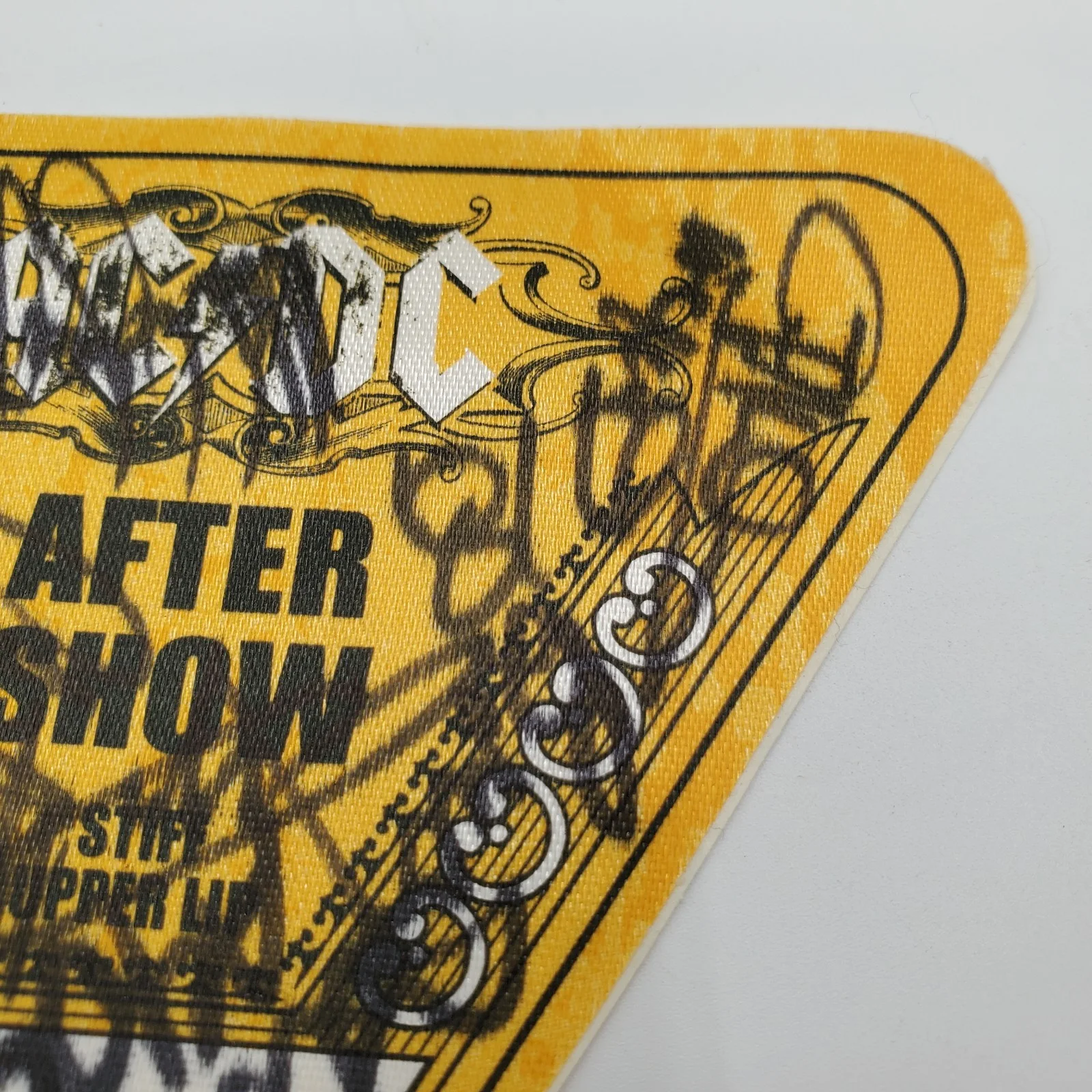 RARE AC/DC FULL BAND Signed After Show Pass Stiff Upper Lip Angus Malcolm Young, изображение 4