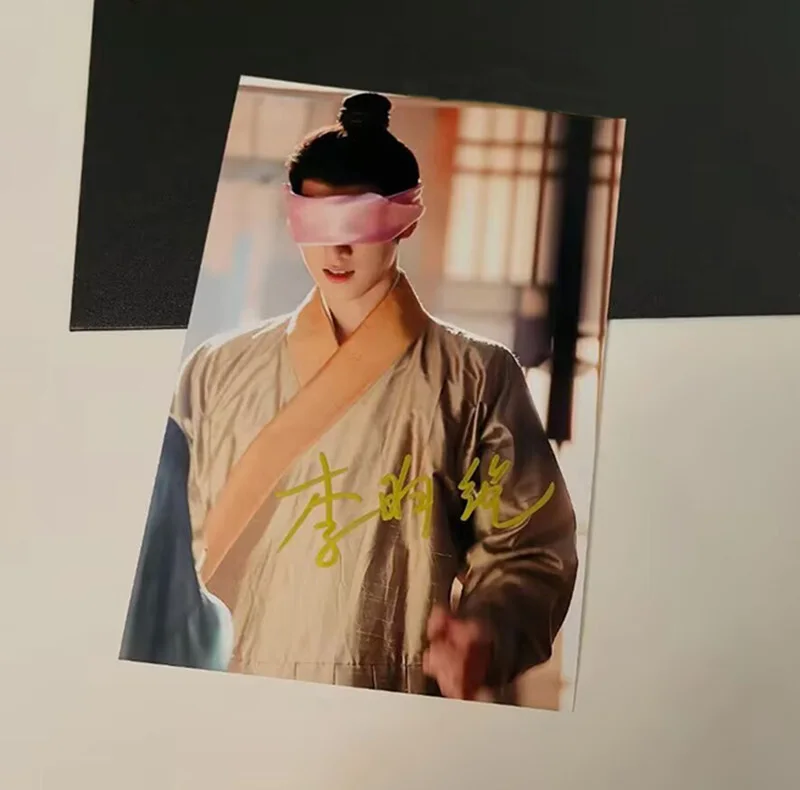 Li Yunrui — Blossom Li Yunrui Song Mo Autographed Signed Photo 6", image 2