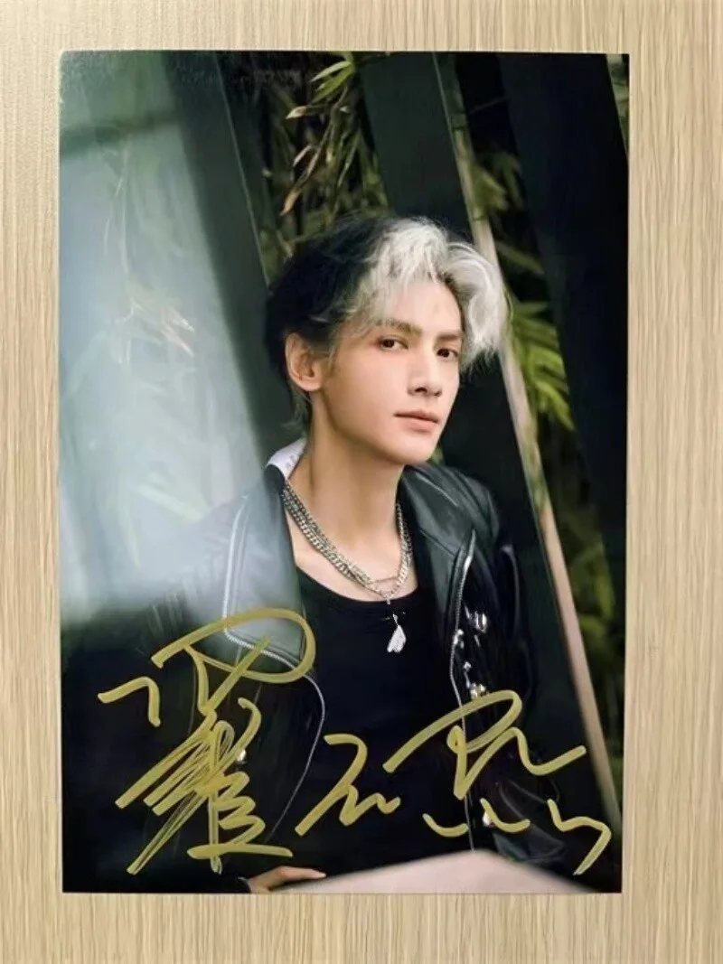 Luo Yunxi 6" Signed Autographed Photo Autograph, image 5