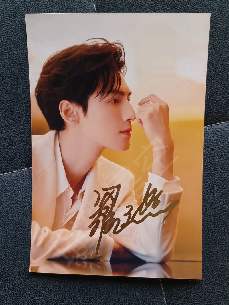 Luo Yunxi Luo Yun Xi Signed Autographed Photo 6" Collection, изображение 4
