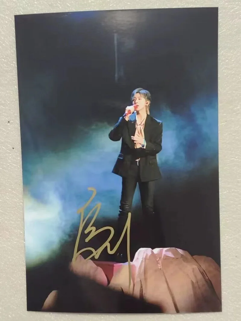 Liu Yuning Signed Autographed Photo Autograph 6" Collection, image 2