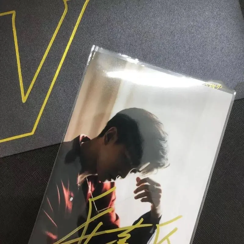 Ren Jialun 任嘉伦 Hand signed Autograph Photo 亲笔签名照片, image 2