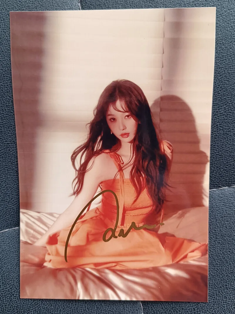 Yu Shuxin 虞书欣 Signed Autographed Photo Autograph 6" Collection, изображение 3