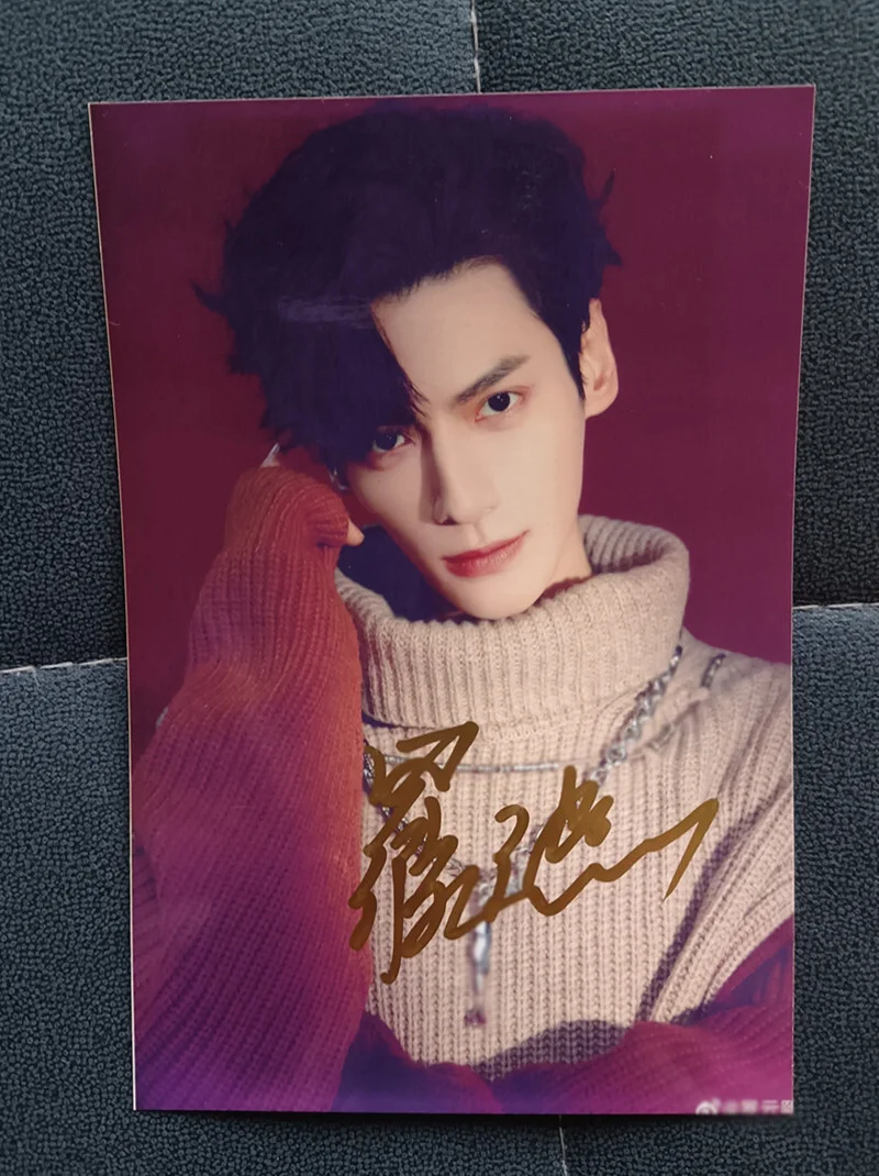 Luo Yunxi Picture Signed Autographed Photo 6", изображение 4