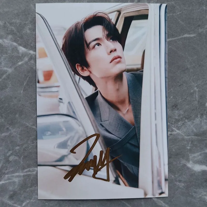 Zhang Linghe zhang ling he 张凌赫 Hand signed Autograph Photo 亲笔签名照片, image 4