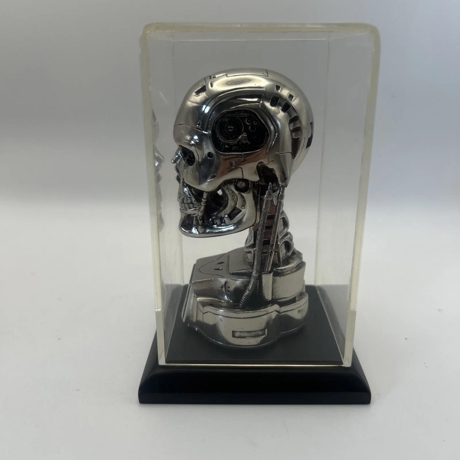 Terminator 2 Judgement Day T-800 Endoskull Bust Case T2 untested, image 2