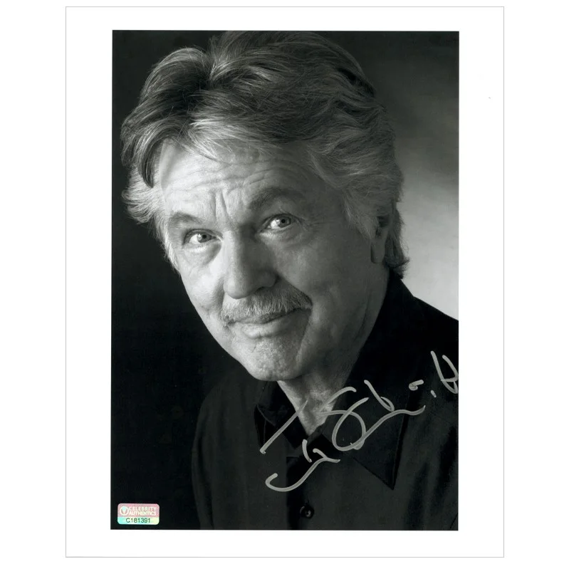 Tom Skerritt — Tom Skerritt Top Gun, Alien, Mash, Ted Autographed 8x10 Studio Photo