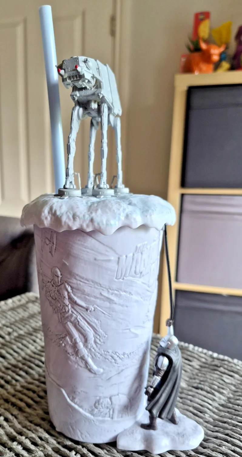 STAR WARS-MANDALORIAN & GROGU UK VUE EXCLUSIVE TOTEM CUP & STRAW...NEW, изображение 3