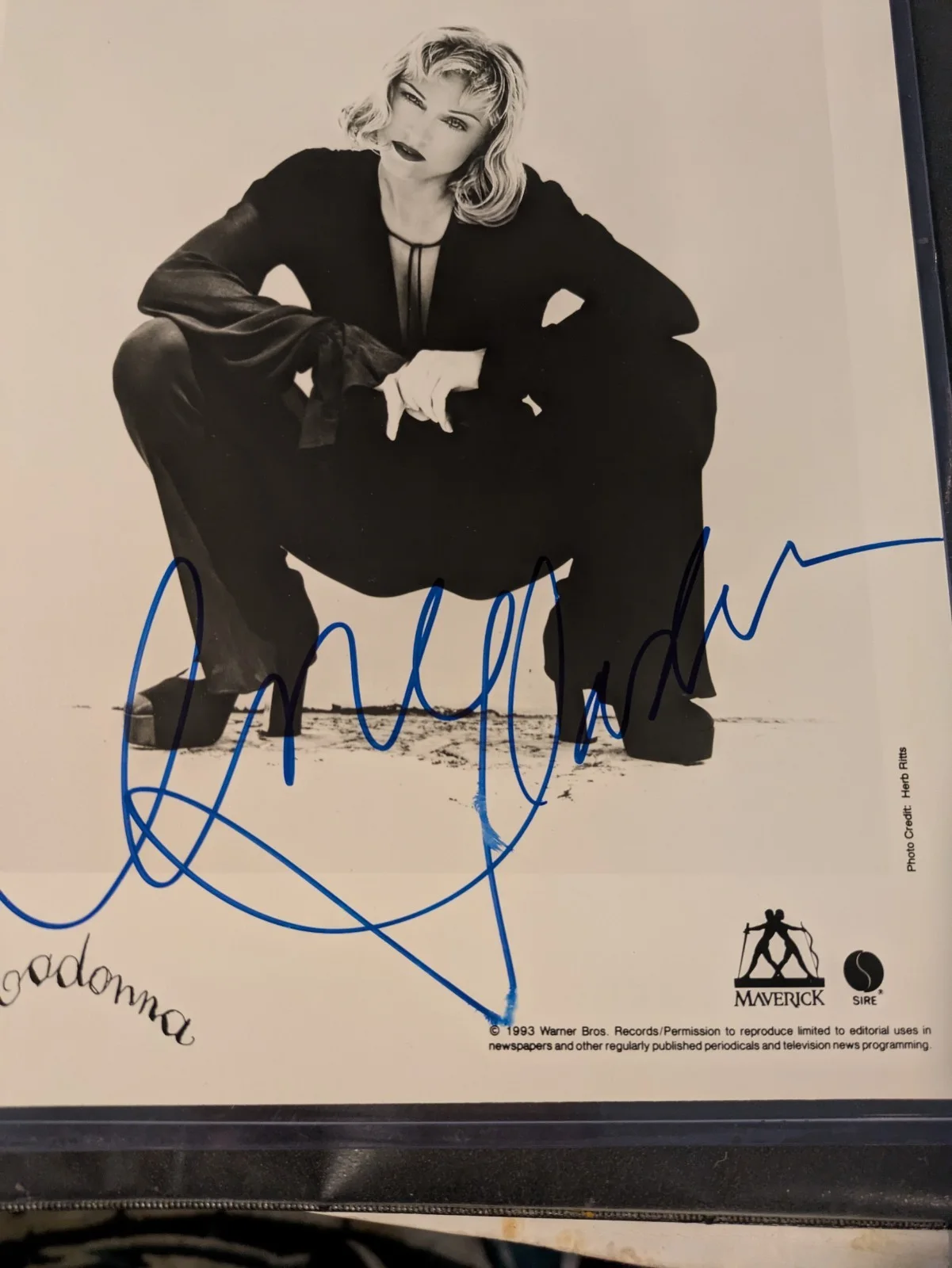 Madonna Signed 8X10 B/W 1993 Promo Photo REAL COA, изображение 2