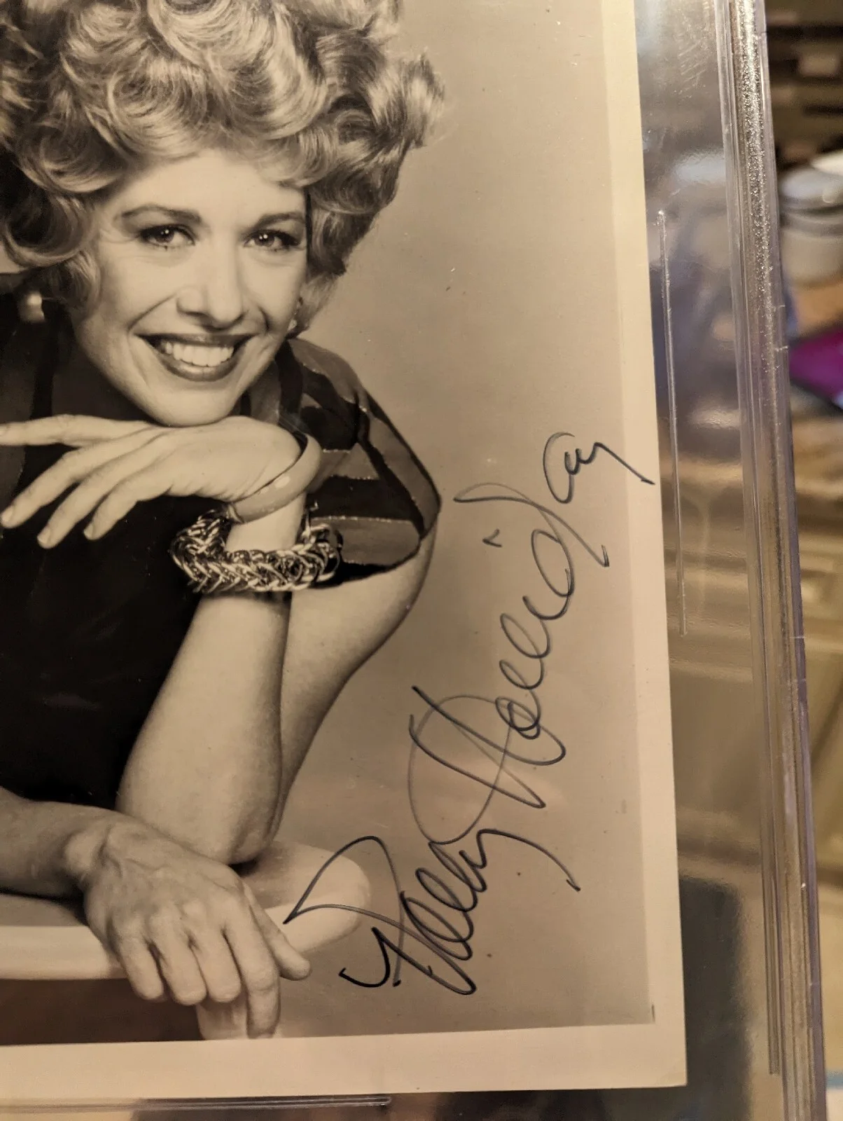 Polly Holliday Signed 7X9 B/W Alice Flo Promo Photo Beckett Encapsulated, изображение 3