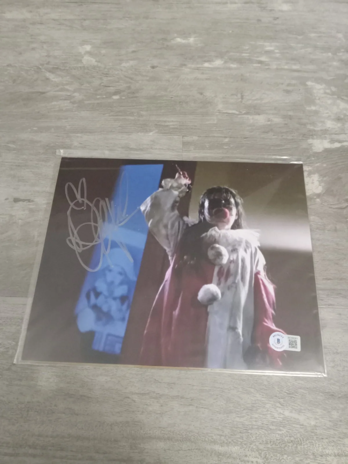 Danielle Harris — Danielle Harris Halloween Autographed 8x10 Beckett Certified