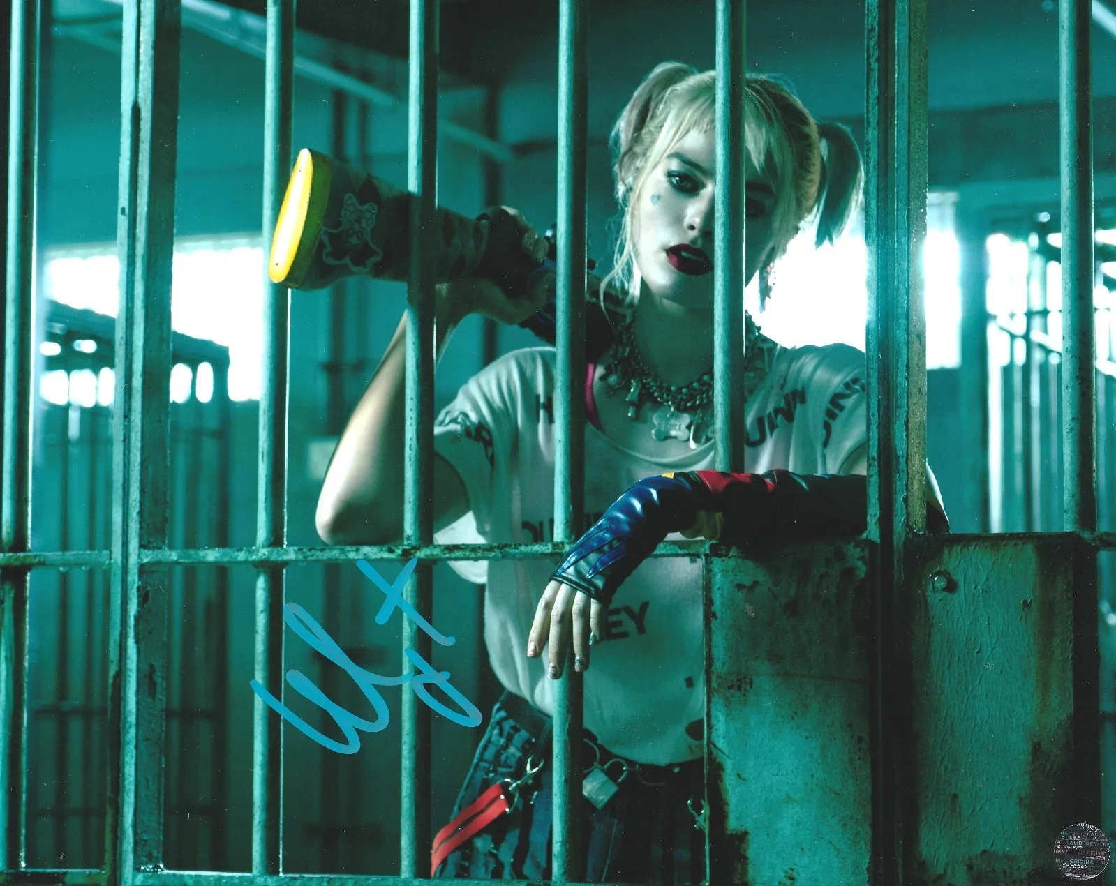 Margot Robbie — Margot Robbie Signed Autographed Suicide Squad 8x10 Photo with COA/Hologram