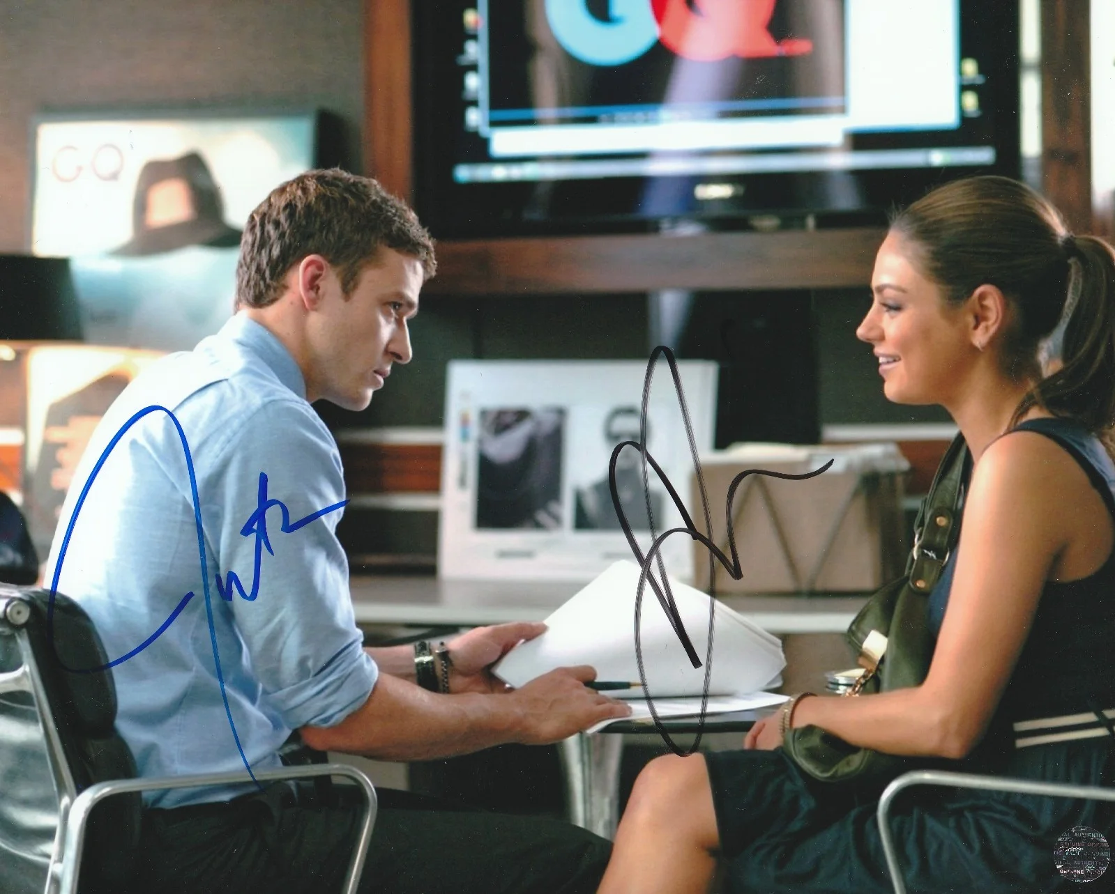 Justin Timberlake & Mila Kunis — Justin Timberlake & Mila Kunis Autographed Friends with Benefits 8x10 Photo/COA
