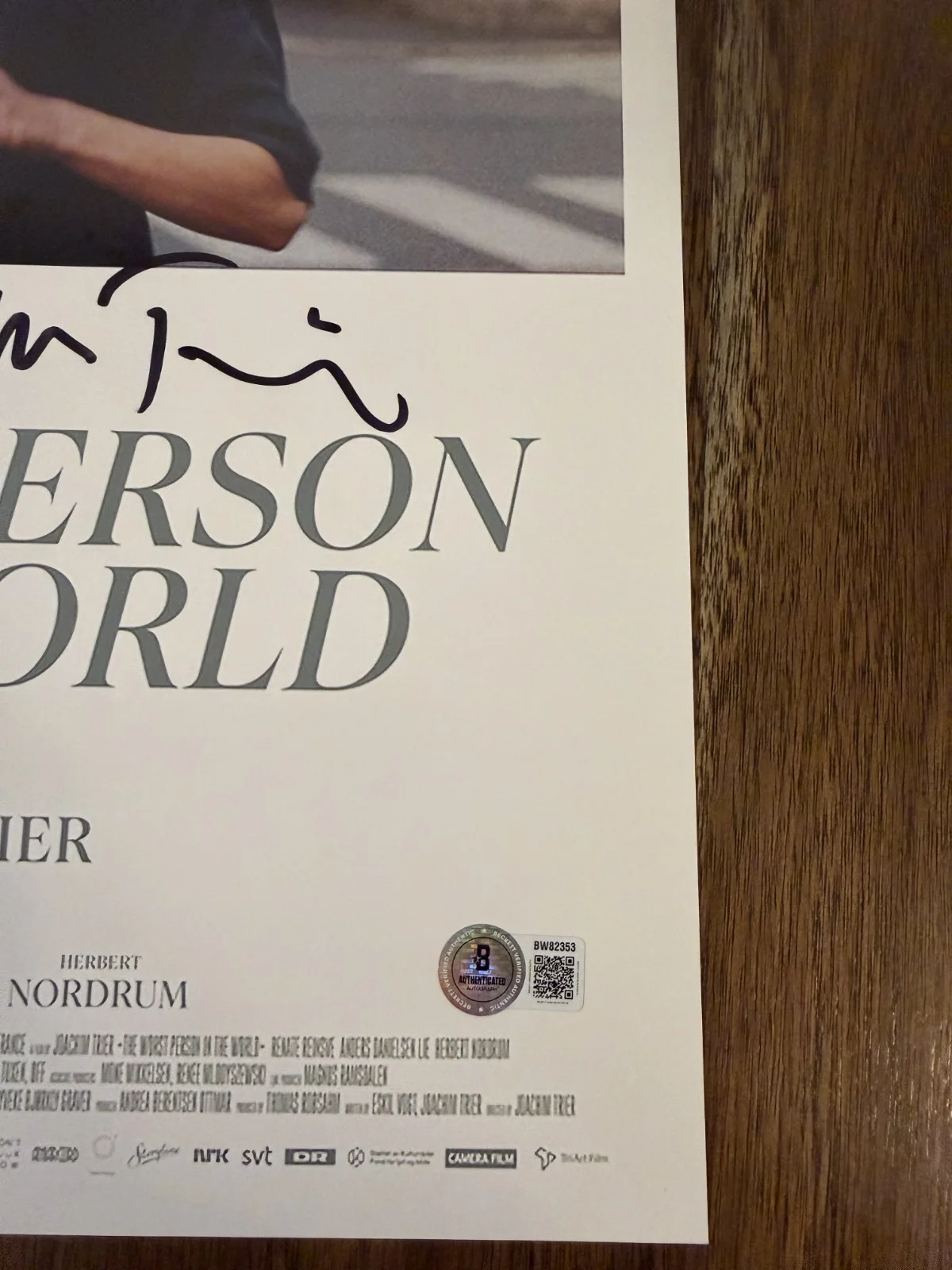 Joachim Trier ‘The Worst Person' Director Signed 12x18 Photo Beckett, изображение 2