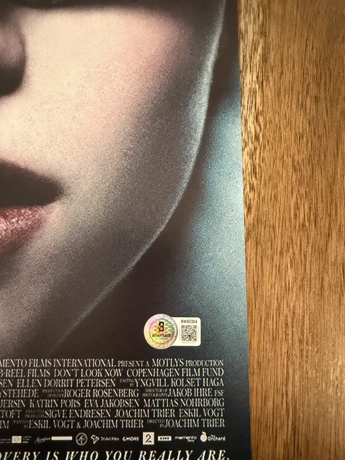 Joachim Trier ‘Thelma' Director Signed 12x18 Photo Beckett Certified, изображение 2