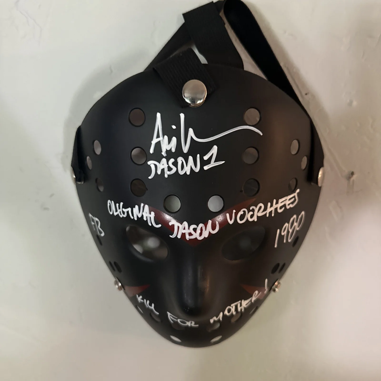 Ari Lehman — Jason Voorhees Ari Lehman Signed Auto Hockey Strap Mask “Kill For Mother” COA, image 2