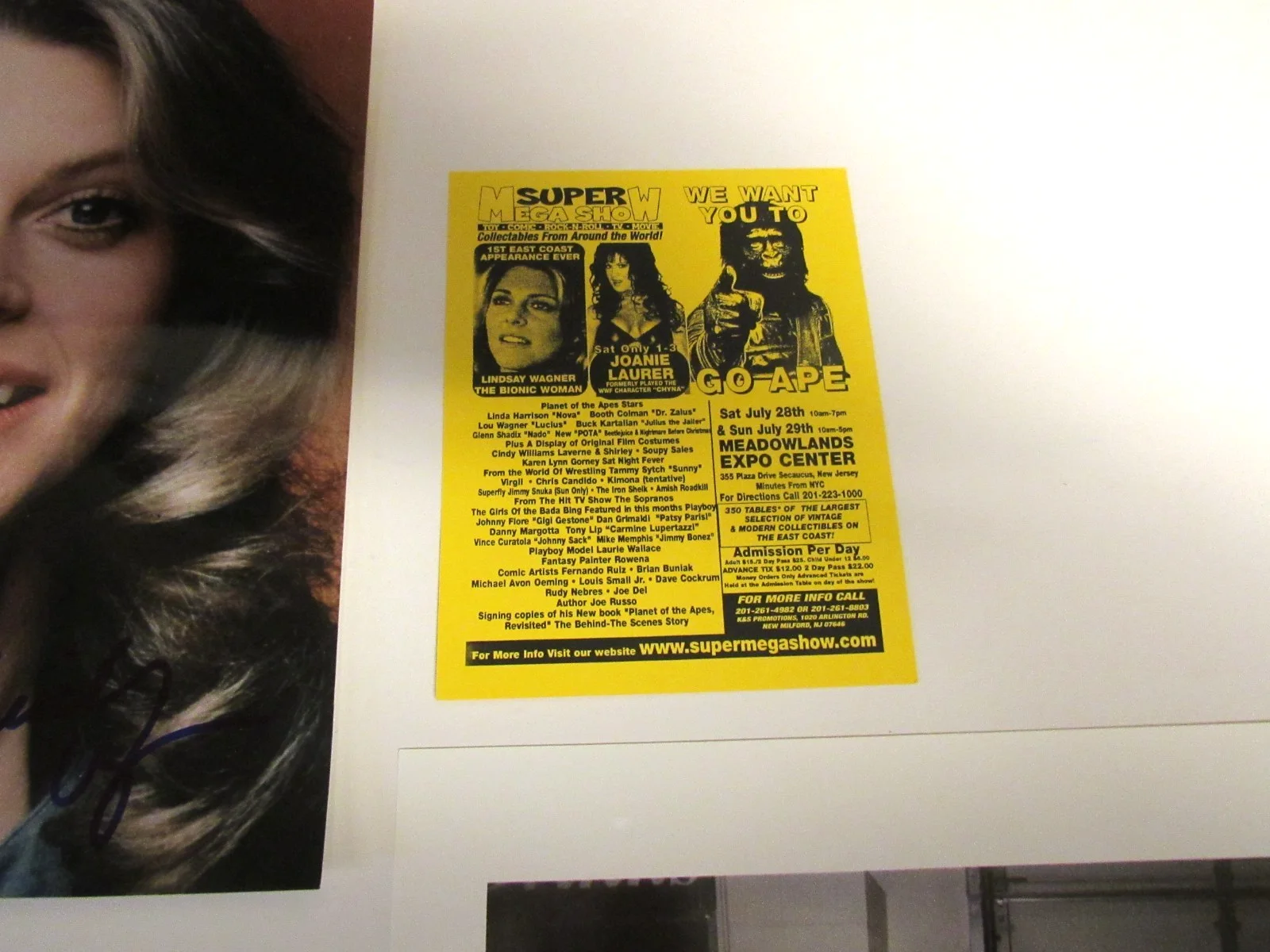 Lindsay Wagner — Lindsay Wagner The Bionic Woman Signed Autograph Photo with COA, изображение 5
