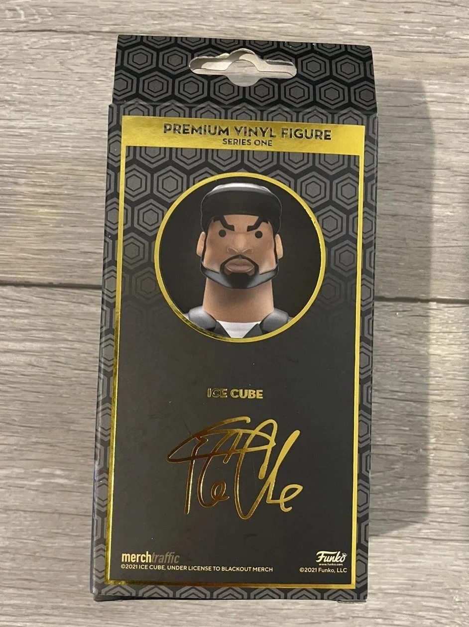 Ice Cube Signed Funko Pop Gold Vinyl NWA Straight Outta Compton With BECKETT BAS, изображение 3