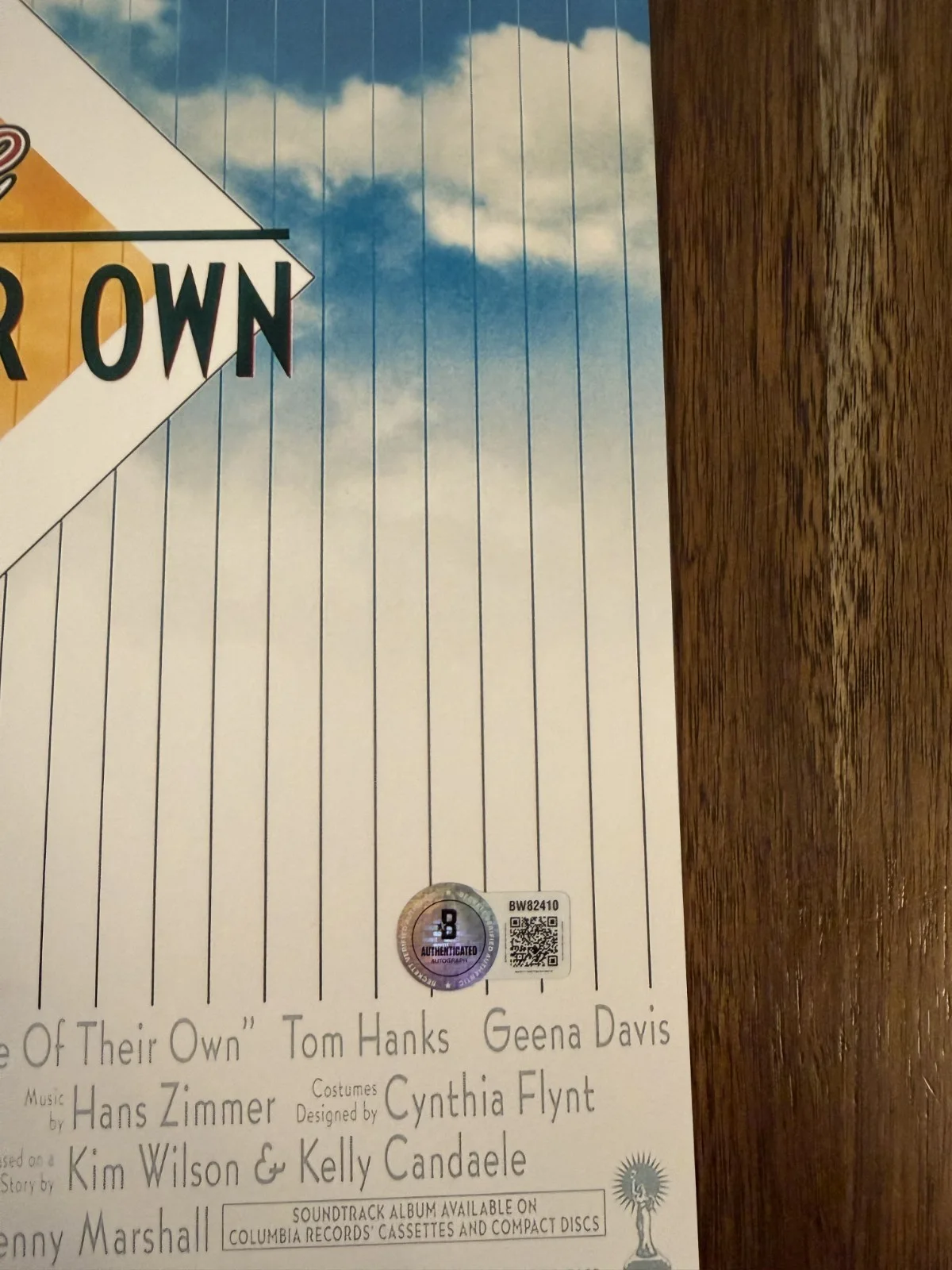 Geena Davis ‘A League Of Their Own' Signed 12x18 Photo 'Dottie Hinson' Beckett, изображение 2