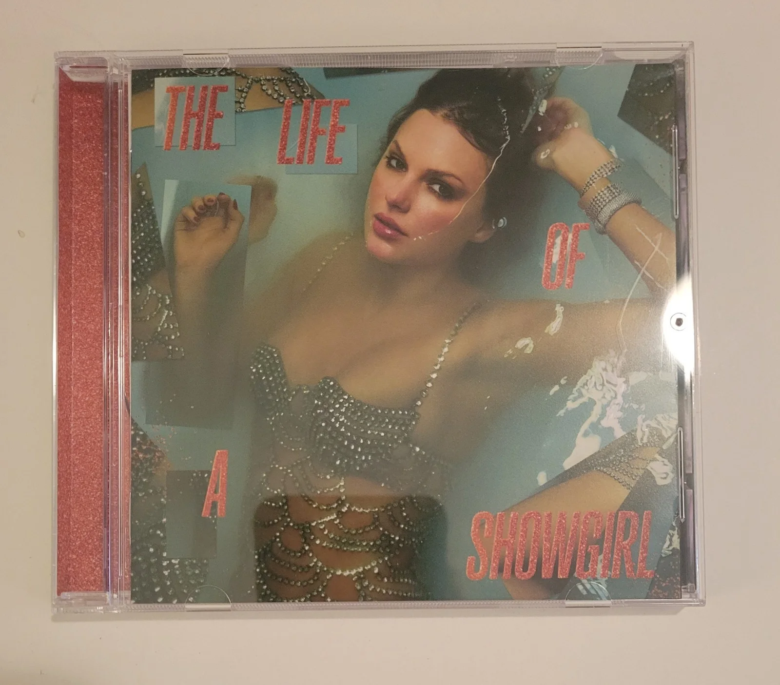 Taylor Swift Signed LONG SIGNATURE Heart The Life Of A Showgirl CD Photo 4, изображение 3