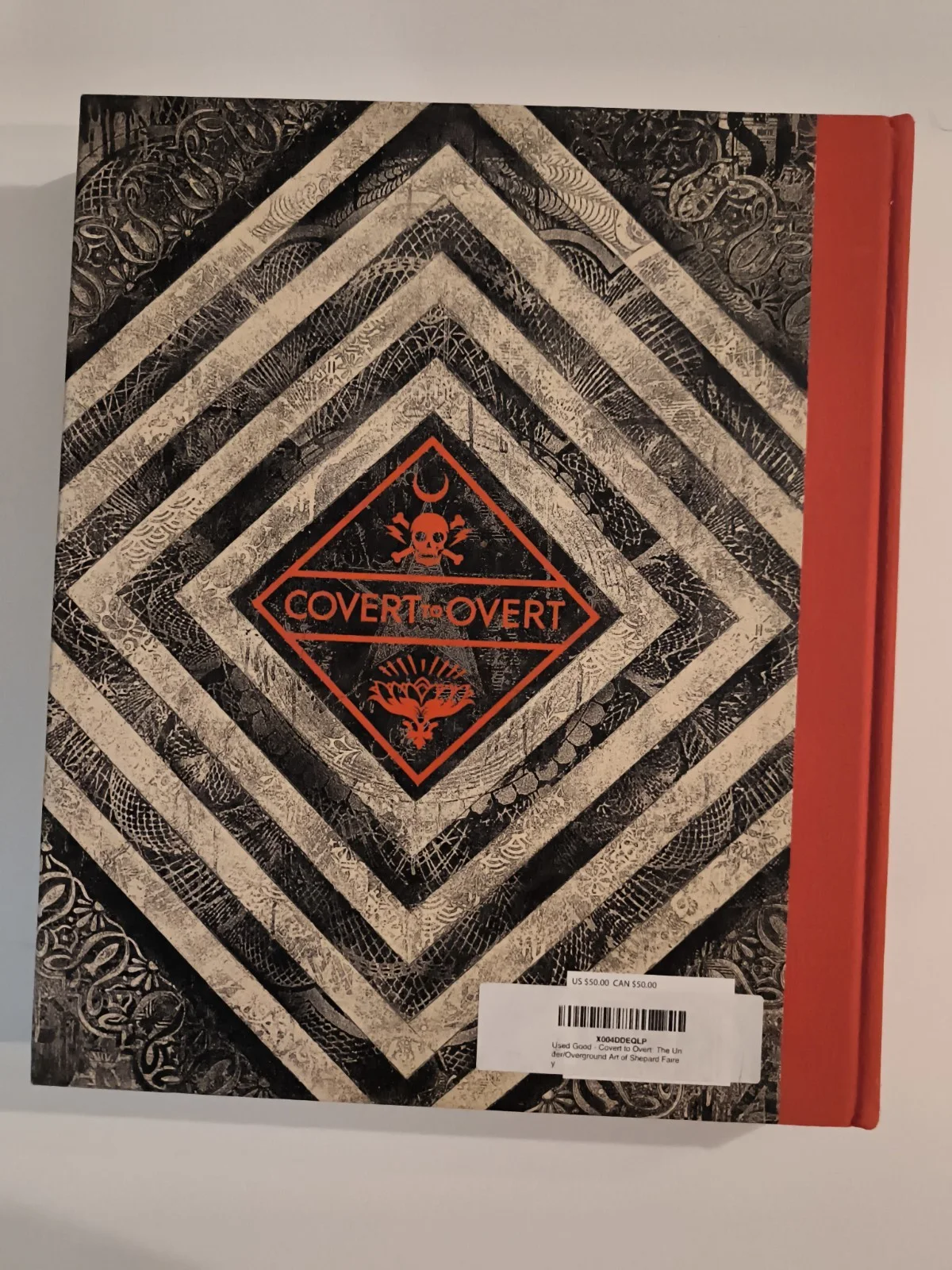 Shepard Fairey — Signed Personalized Shepard Fairey Larry Queen Book "Covert To Overt" Nice DRGL, image 2