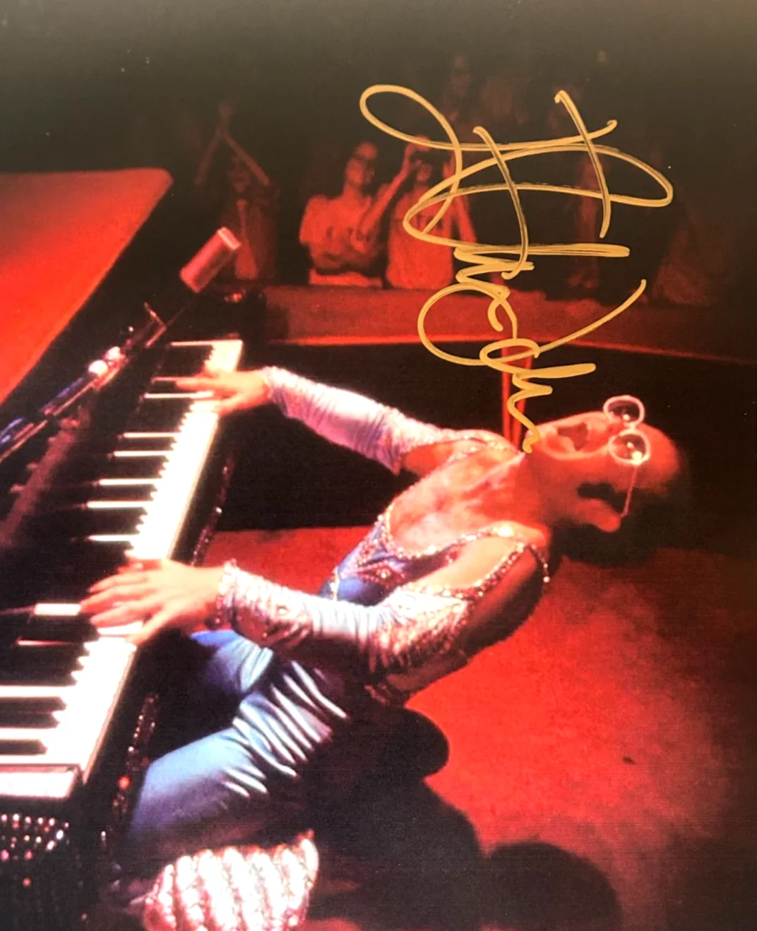 ELTON JOHN Signed Original 8x10 inch Photo: Authentic Autograph GENUINE w/COA, image 3