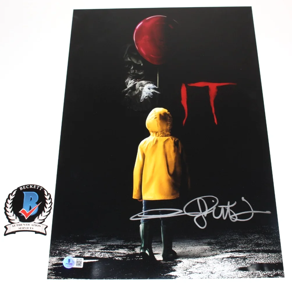 DIRECTOR ANDY MUSCHIETTI SIGNED 'IT' 12x18 MOVIE POSTER 7 BECKETT BAS COA PROOF, изображение 2