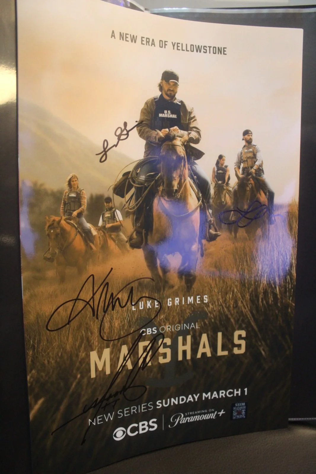 Michael Cudlitz, Luke Grimes, Arielle Kebbel — Signed Poster - Marshals - Luke Grimes, Arielle Kebbel, - TV Series - 11x17 +COA, изображение 5