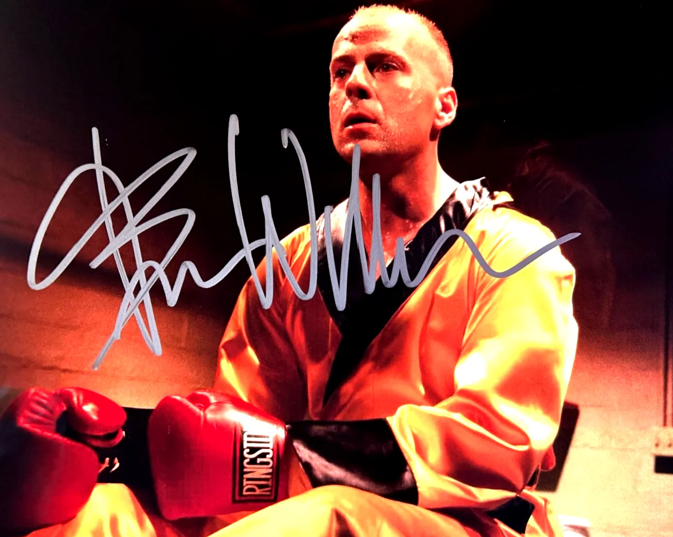 Bruce Willis — BRUCE WILLIS Signed PULP FICTION 8x10" Authentic Original Autograph w/COA
