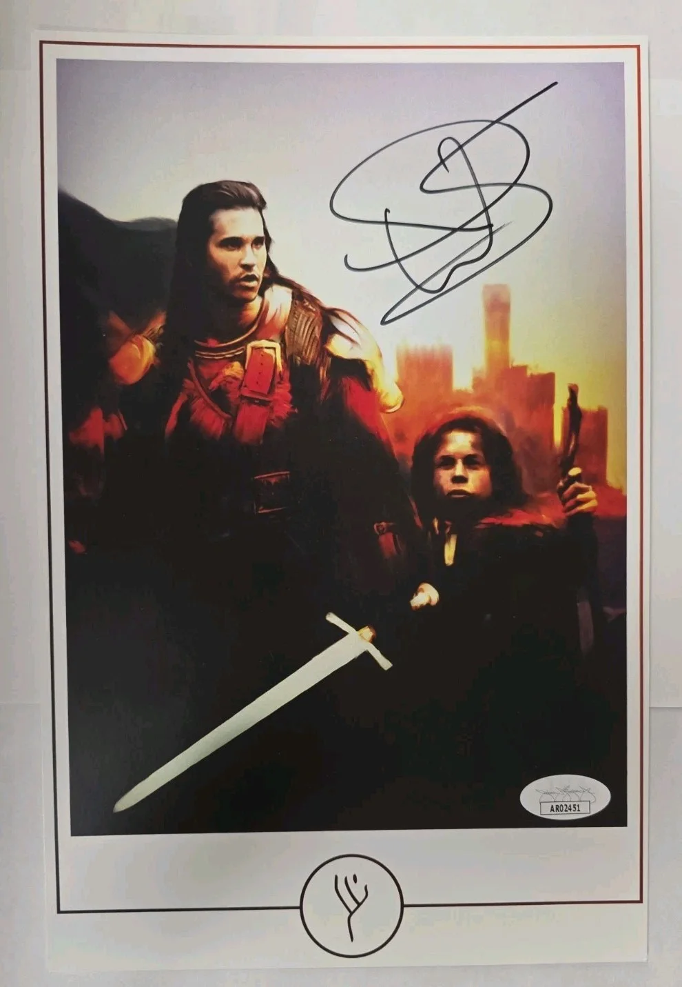 Warwick Davis — Warwick Davis Signed Photo 6 5/8"X10" From 1988 Film "Willow" JSA Certified