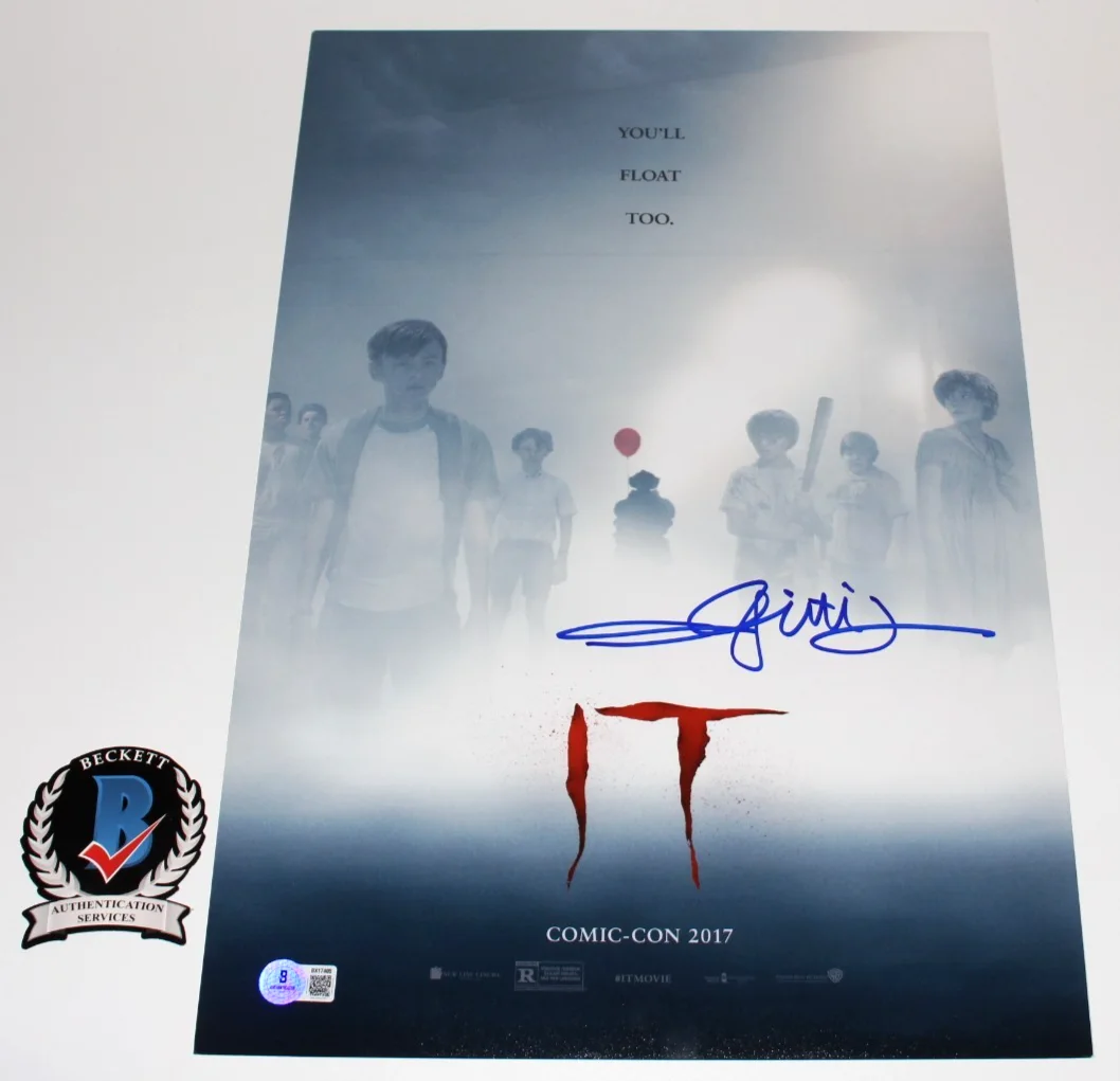 DIRECTOR ANDY MUSCHIETTI SIGNED 'IT' 12x18 MOVIE POSTER 5 BECKETT BAS COA PROOF, image 2