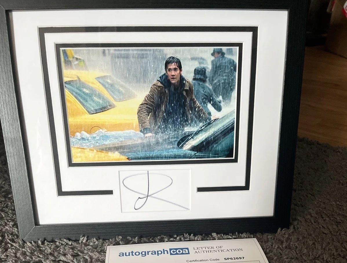 Jake Gyllenhaal — Jake Gyllenhaal AUTOGRAPH Signed Matted Custom Framed 11x14 Display ACOA, image 2