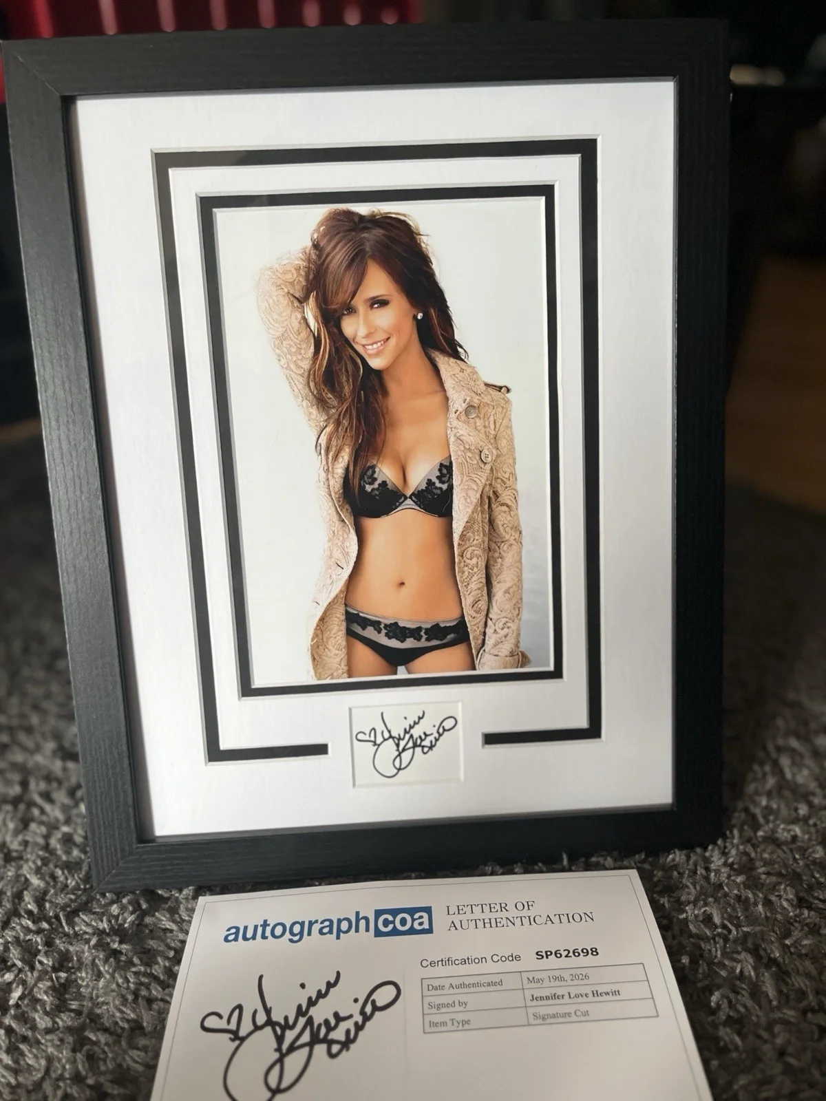 Jennifer Love Hewitt — Jennifer Love Hewitt Signed Framed 11x14 Display ACOA Sexy Bikini I Know What, изображение 5