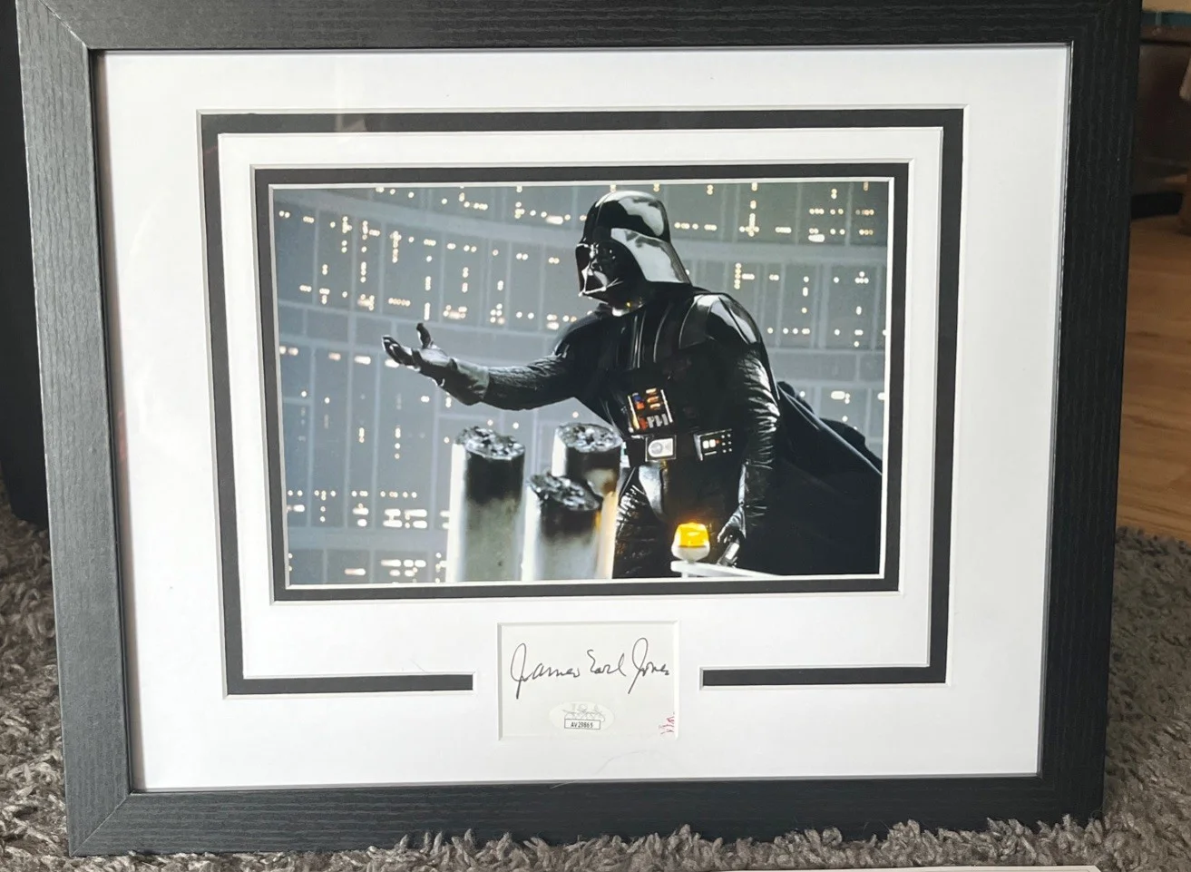 James Earl Jones — Star Wars Darth Vader James Earl Jones Autograph Signed 11x14 Framed Photo ACOA