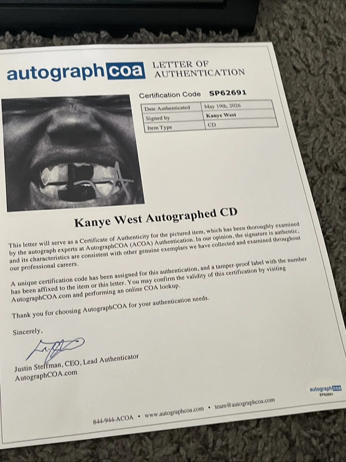 Kanye West — Kanye West Autographed Signed 11x14 Custom Framed CD Photo Bully Ye Yeezy ACOA, изображение 3
