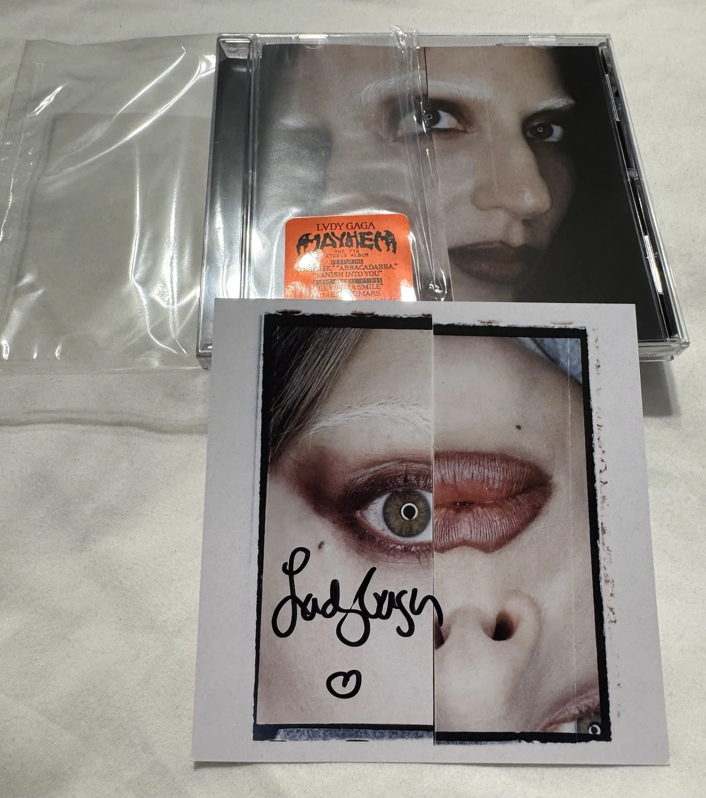Lady Gaga Mayhem Store Exclusive CD Album w/ SIGNED Art Card Insert Autograph, image 3
