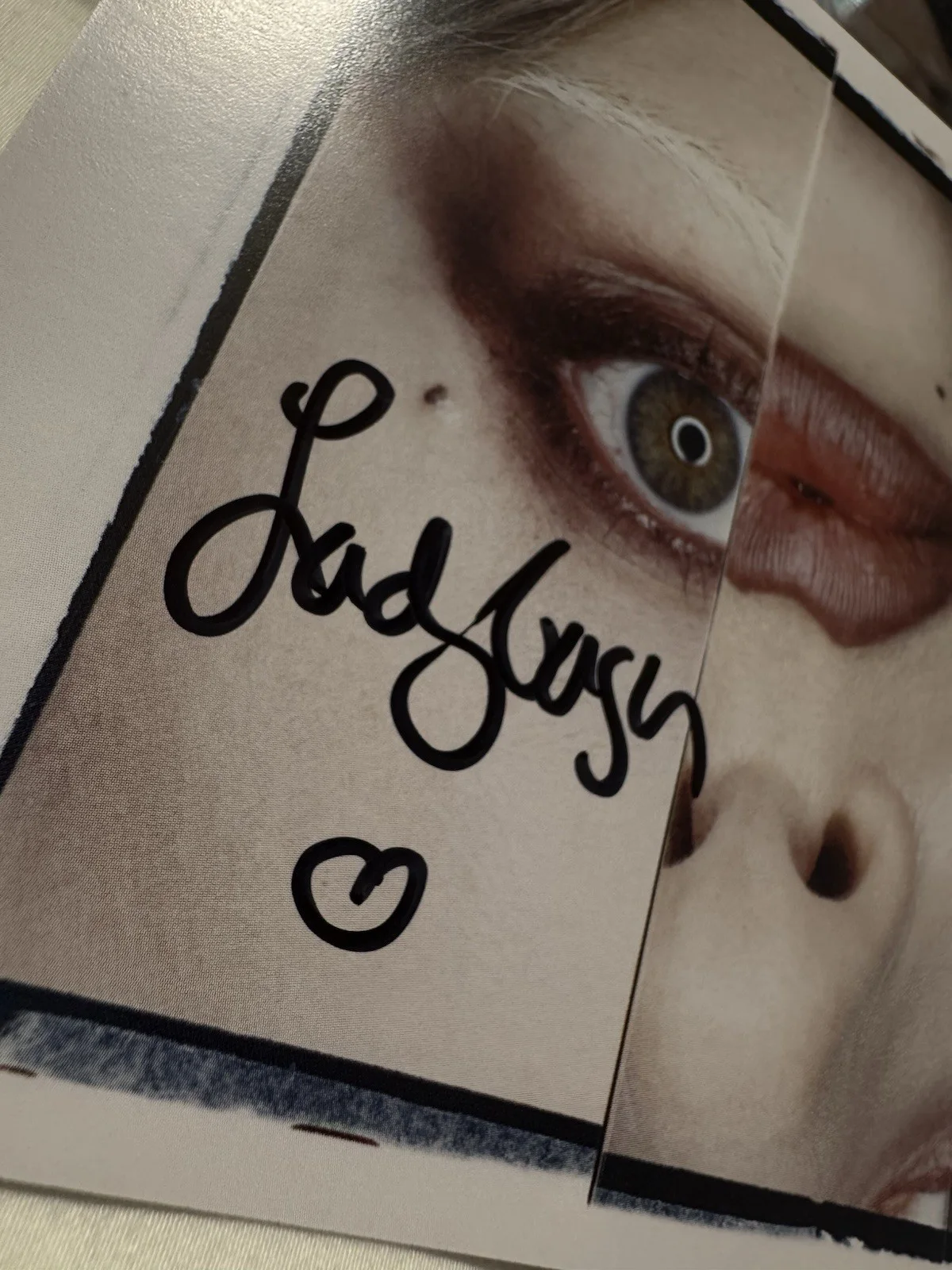 Lady Gaga Mayhem Store Exclusive CD Album w/ SIGNED Art Card Insert Autograph, image 4