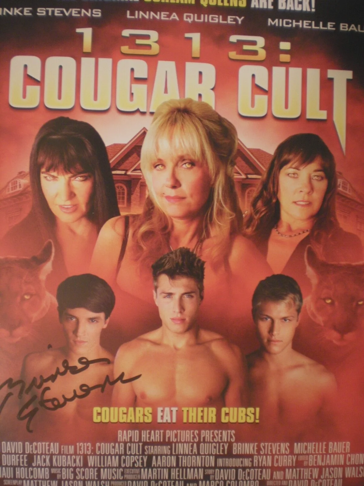 Brinke Stevens — BRINKE STEVENS HAND SIGNED PHOTO 8.5 X 11 COUGAR CULT - THEY EAT THEIR CUBS', изображение 2