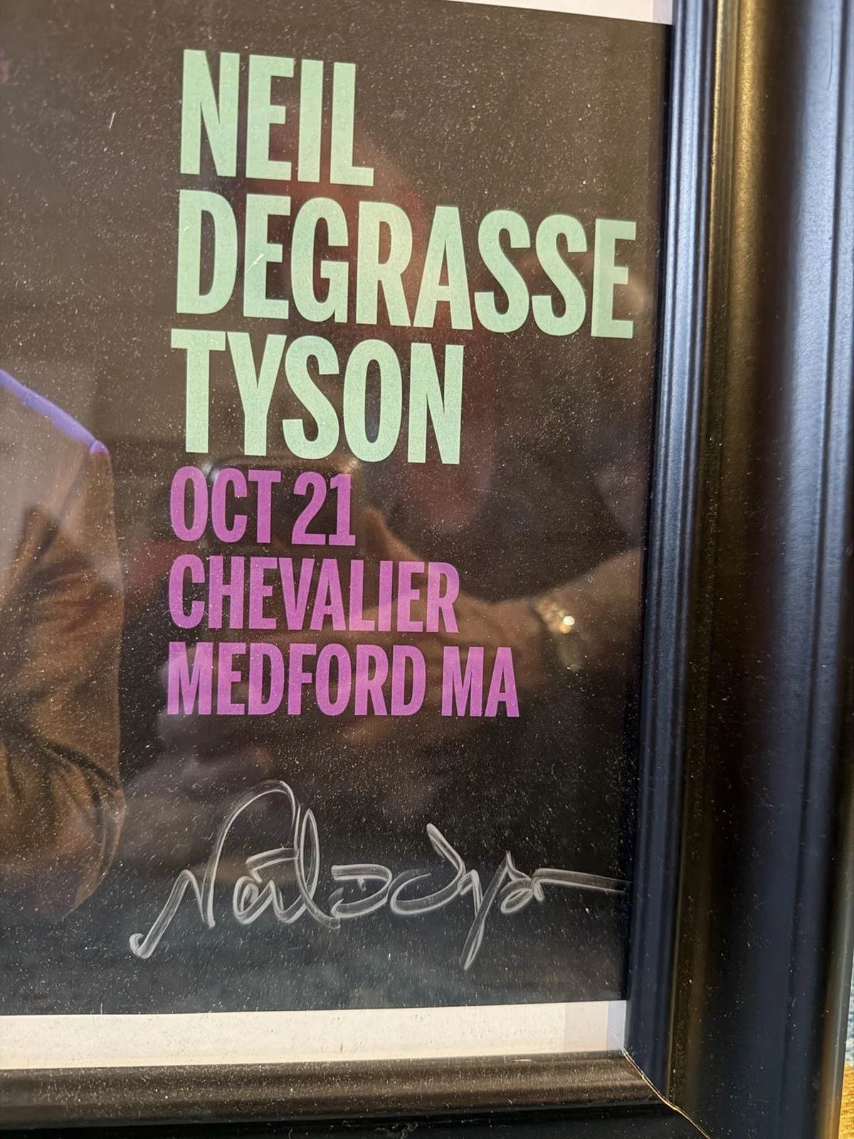 Neil DeGrasse Tyson Autographed Poster. Framed (cheap) 17.5 X 14.5., изображение 2