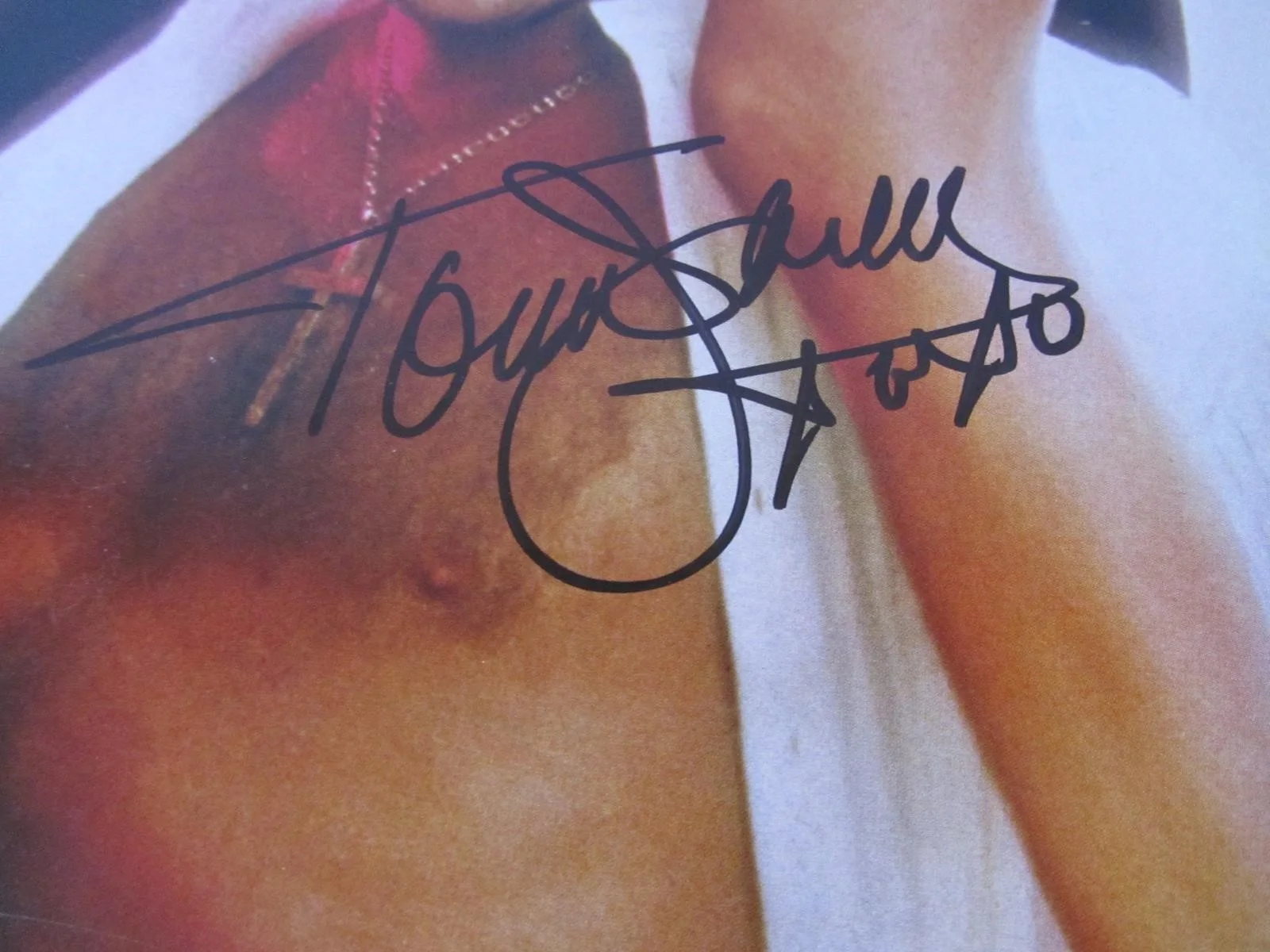Tom Jones Rescue Me autographed Album Cover with COA, image 2