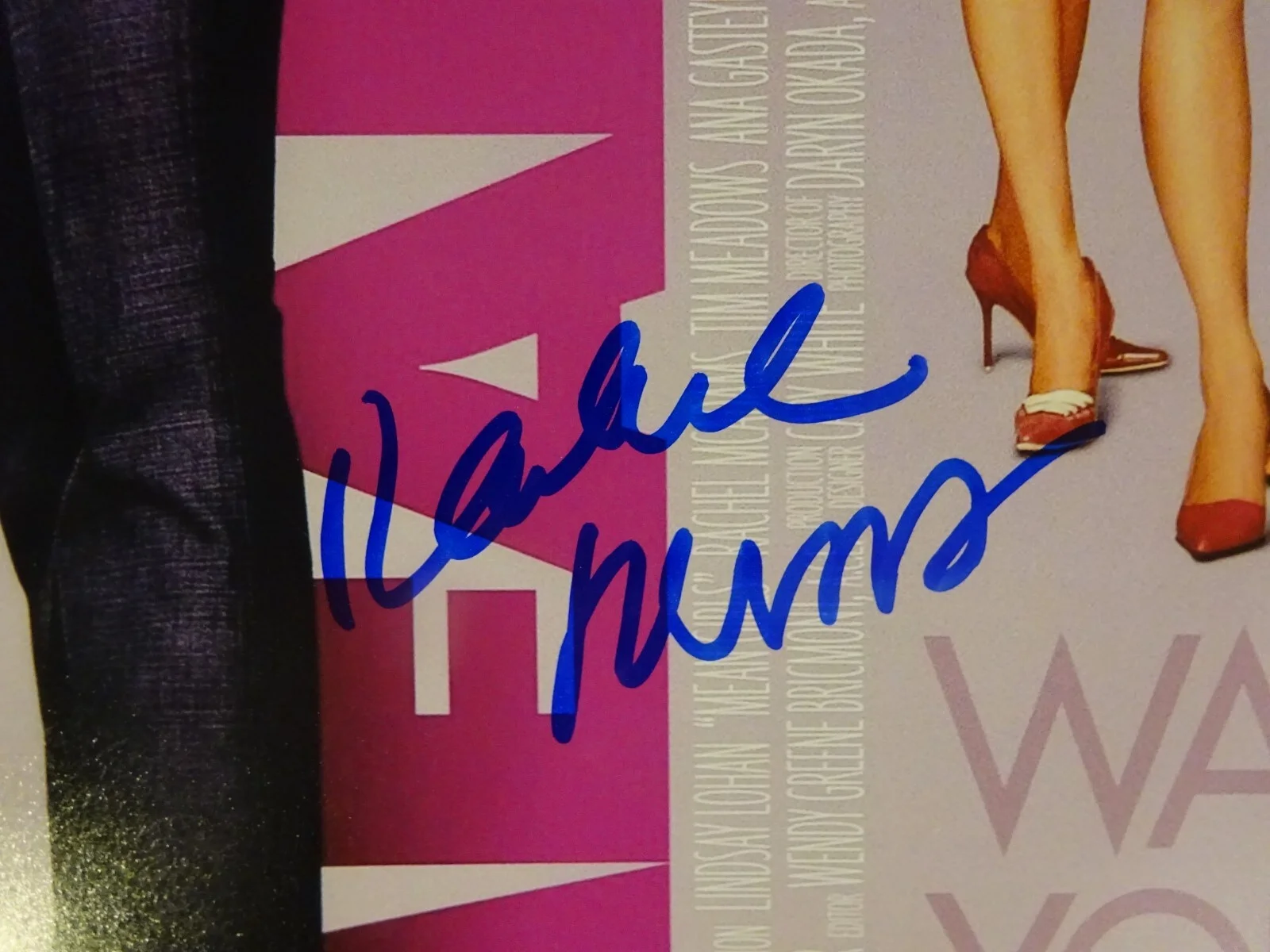 Rachel McAdams — Signed Rachel McAdams Autographed Mean Girls 11"x17" Photo Beckett BAS COA, изображение 4