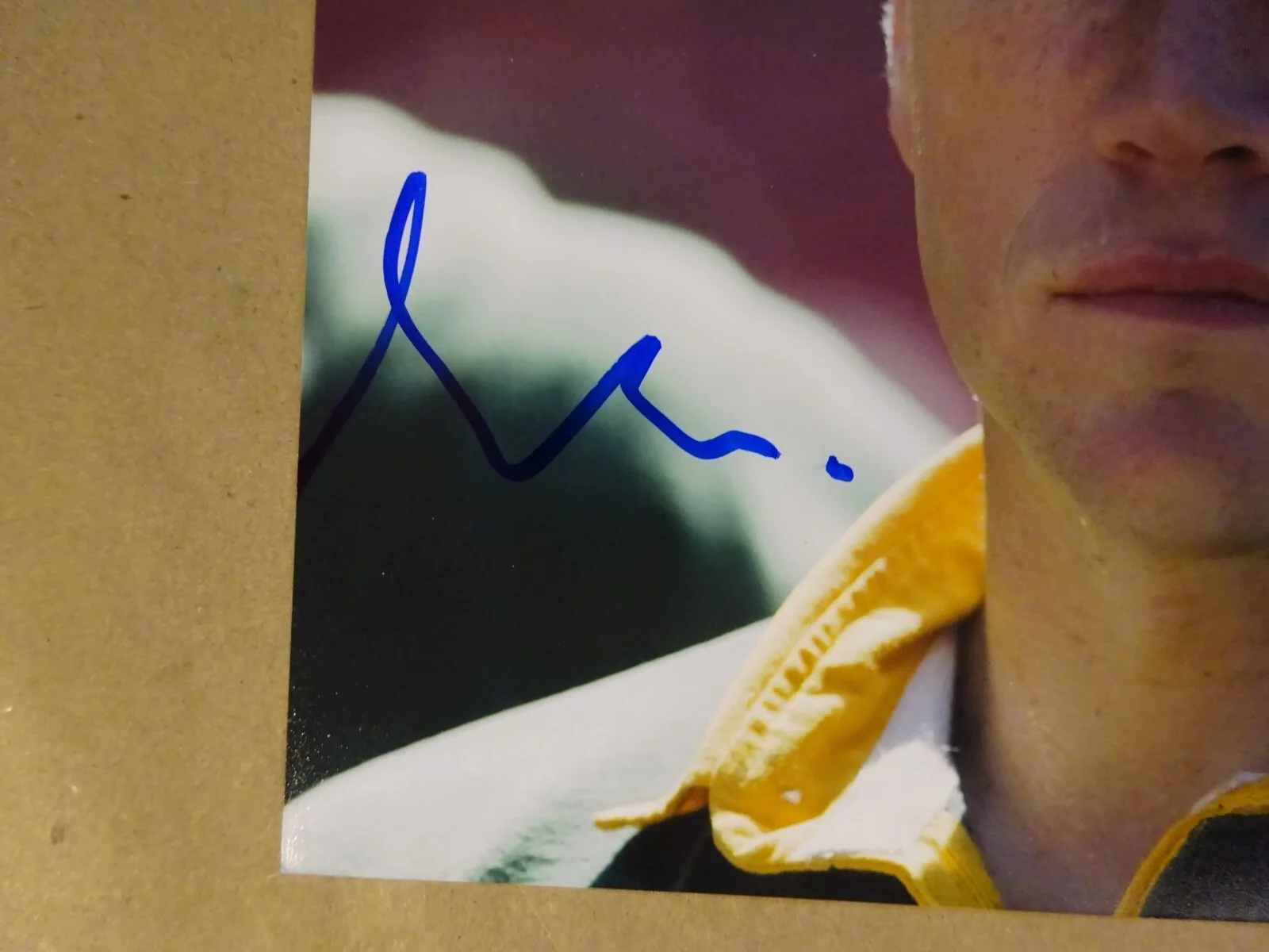 Matt Damon — Autographed Matt Damon Signed 8x10 Invictus Francois Photo Beckett BAS COA, изображение 4